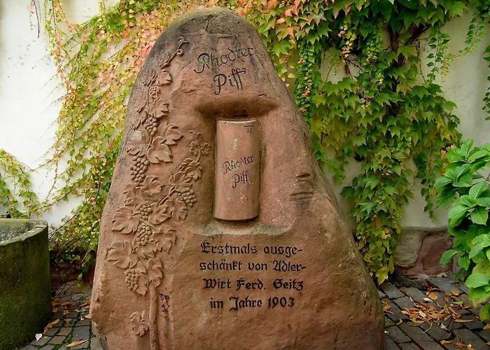 In Ruhigem Viertel Apartamento Rhodt unter Rietburg